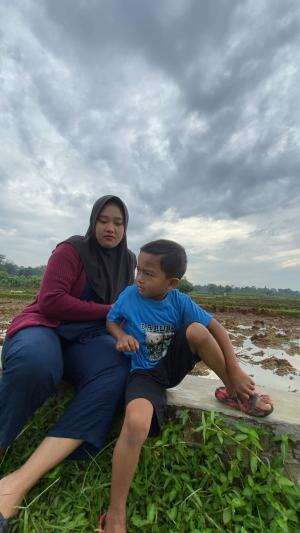 Main di sawah