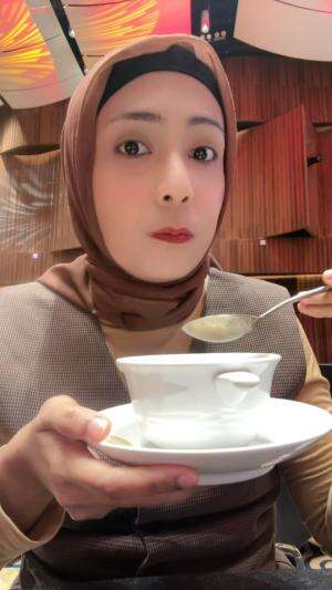 enak nyee mandi di kolam sup 