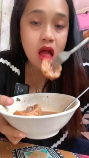 Gapernah bosan makan bakso
