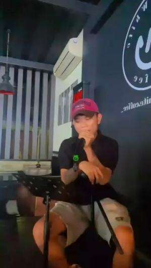  #auditionindonesianidolxiv  #AudisiindonesianidolXIV #homeoftheidols  #indonesiaidolXIV Idol _XIV Nama awaluddin Usia 30 tahun Kota soppeng