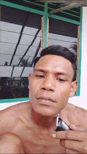 ini sih alat cukur rambut serbaguna, 3 in 1
cari aja di toko shop kalian
 # publikasi 
#amazing save 