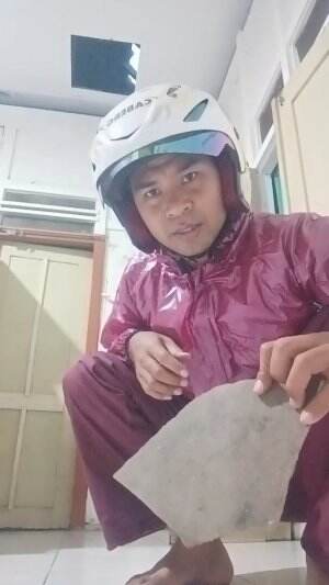 BUKAN TUKANG PRO-PESIONAL- Salah pilih Tukang, keramik ancur... vote Challenge Reality Show Bedah Rumah.