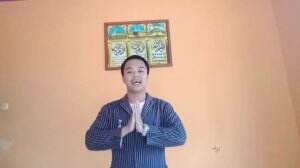TheSingingBeeIndonesia Abang Riswandi Ahmad Sekadau(Kalimantan Barat) Rembulan Bersinar Lagi (Up Beat Dangdut). (No. Hp / WA : 085821179181)