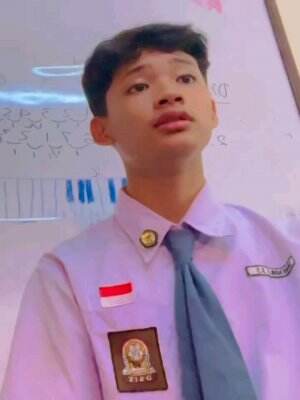 IDOL_XII DANEN VITO 16 TAHUN BANDUNG ANDAI AKU BISA