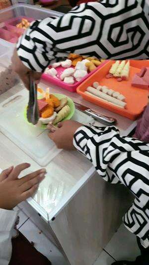 JEMPUT PONAKAN SEKALIAN JAJAN DI SEKOLAHNYA SAMBIL BERNOSTALGIA MASA KECIL☺️YUMMY #RCTIPlus #HOTrctiplus #jajanan #makan #food #JajananSD 