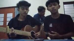 Cinta Luar Biasa cover by If_Coustic