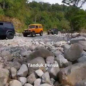 Wisata Tanduk Benua, tepatnya di ujung lokasi yang lebih sepi dan terkesan privat karena pengunjung lebih memilih parkir didepan. Lokasi ini