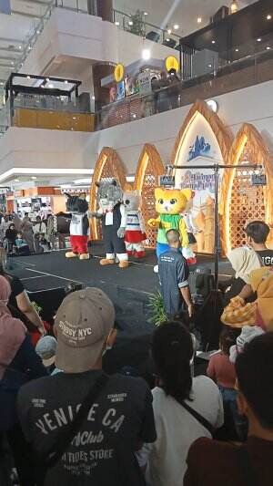 keseruan menunggu bukber, kita jogetin aja gaes.. marhaban ya ramadhan. 