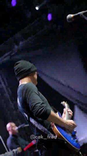 SEPARUH NAFAS.... GUITAR ANDRA RAMADHAN #dewa19 #ahmaddhani 