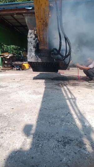 WELDING BUCKET CRUSER EXCAVATOR 
