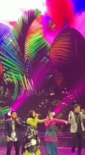 Keseruan nonton Top 4 Indonesian idol, acara paling keren dan rame 