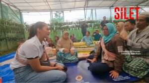 Paula Verhoeven Kunjungi Dan Beri Bantuan Kepada Korban Gempa Cianjur