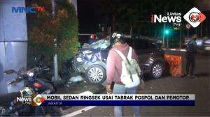 Mobil Menabrak Pengendara Motor