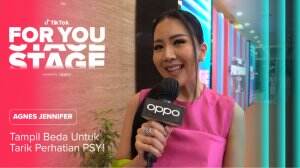 Agnes Jennifer Tampil Beda Untuk Tarik Perhatian PSY