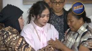 Dewi Perssik Memaafkan, Tetapi Proses Hukum Tetap Berjalan