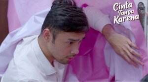 Cinta Tanpa Karena Eps. 216 - 217 - Keisengan Bas
