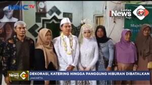 Sepasang Pengantin Gelar Pernikahan di Tempat Kebakaran