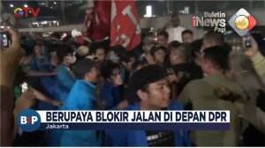 Unjuk Rasa Mahasiswa Berujung Ricuh