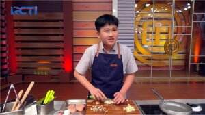 Darrel Panik Sampai Lupa Pound Ayamnya - Junior MasterChef Indonesia
