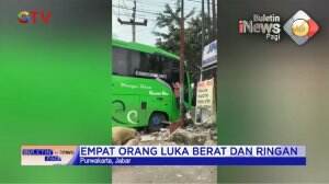 Bus Tabrak Warung dan Kendaraan