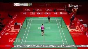 Sengit! Chou T.C Berhasil Samakan Kedudukan Menjadi 1-1 - HSBC BWF World Tour Finals 2022