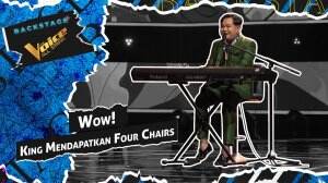 Wow! King Mendapatkan Four Chairs