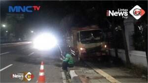 Pemotor Tewas Usai Menabrak Pohon