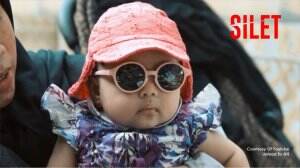 Gemasnya Baby Ameena Main Di Pantai