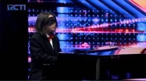 Fantastis! Ryu Lawden Memainkan Piano Sambil Menutup Mata - Indonesia's Got Talent 2022