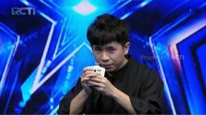 GOLDEN BUZZER! Trik Kartu Cassidy Lee Menyentuh Hati Arap - Indonesia's Got Talent 2022