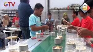 Pesanan Kue Keranjang Meningkat Jelang Imlek