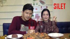 Momen Spesial Aditya Zoni Dan Yasmine Ow Menikmati Libur Lebaran