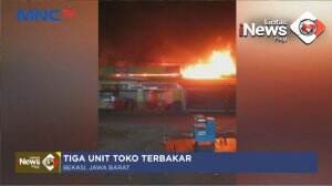 Tiga Unit Toko di Bekasi Terbakar