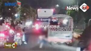 Bus Transjakarta Senggol Pemotor