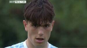 Prancis Bantai Argentina 6-2