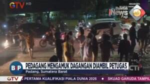 Ricuh Razia Pedagang Kaki Lima