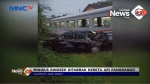 Mobil Tertabrak Kereta Api