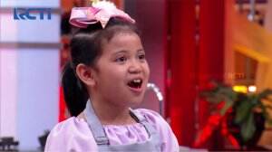 Lucu! Akshita Kepedesan Nyicip Makanannya Sendiri - Junior MasterChef Indonesia