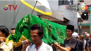 Pemakaman Siswi Terseret Arus Sungai Curug Cisarua Di Depok