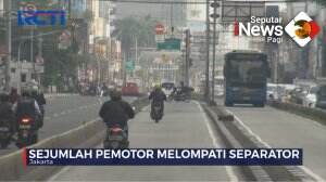Nekat Melompati Separator Busway