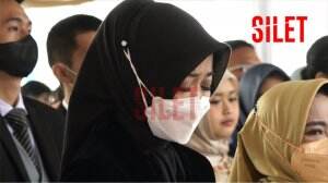 Atalia Praratya Hadiri Wisuda Putri Tercinta