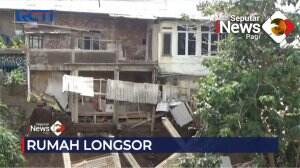 Rumah Warga Terkena Longsor