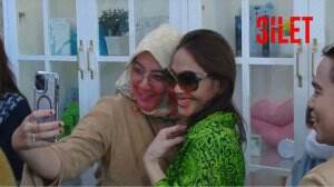 Bunda Corla Datang! Para Selebritis Ikut Heboh