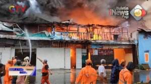 Puluhan Rumah Hangus Terbakar