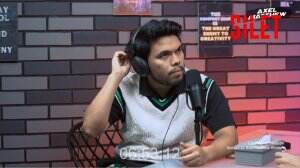 Keluarga Halilintar Tidak Merestui Hubungan Fuji Dan Thariq?