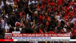 Ganjar - Mahfud MD Tiba Di Tugu Proklamasi