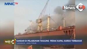 Kebakaran Kapal Kargo