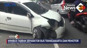 Minibus Tabrak Separator Bus Transjakarta