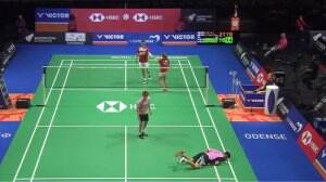 Julie Tepis Smash!