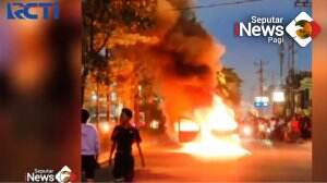 Minibus Ludes Terbakai Usai Isi BBM Di Kota Medan